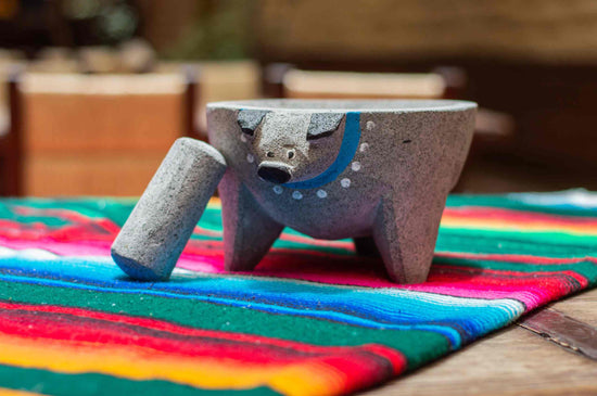 HOW TO CURE YOUR MOLCAJETE?