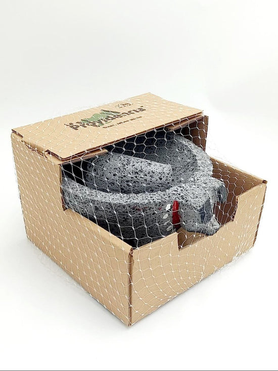 Autentico Molcajete Piedra Negra Volcanica 8"| Authentic Molcajete Black Volcanic Stone